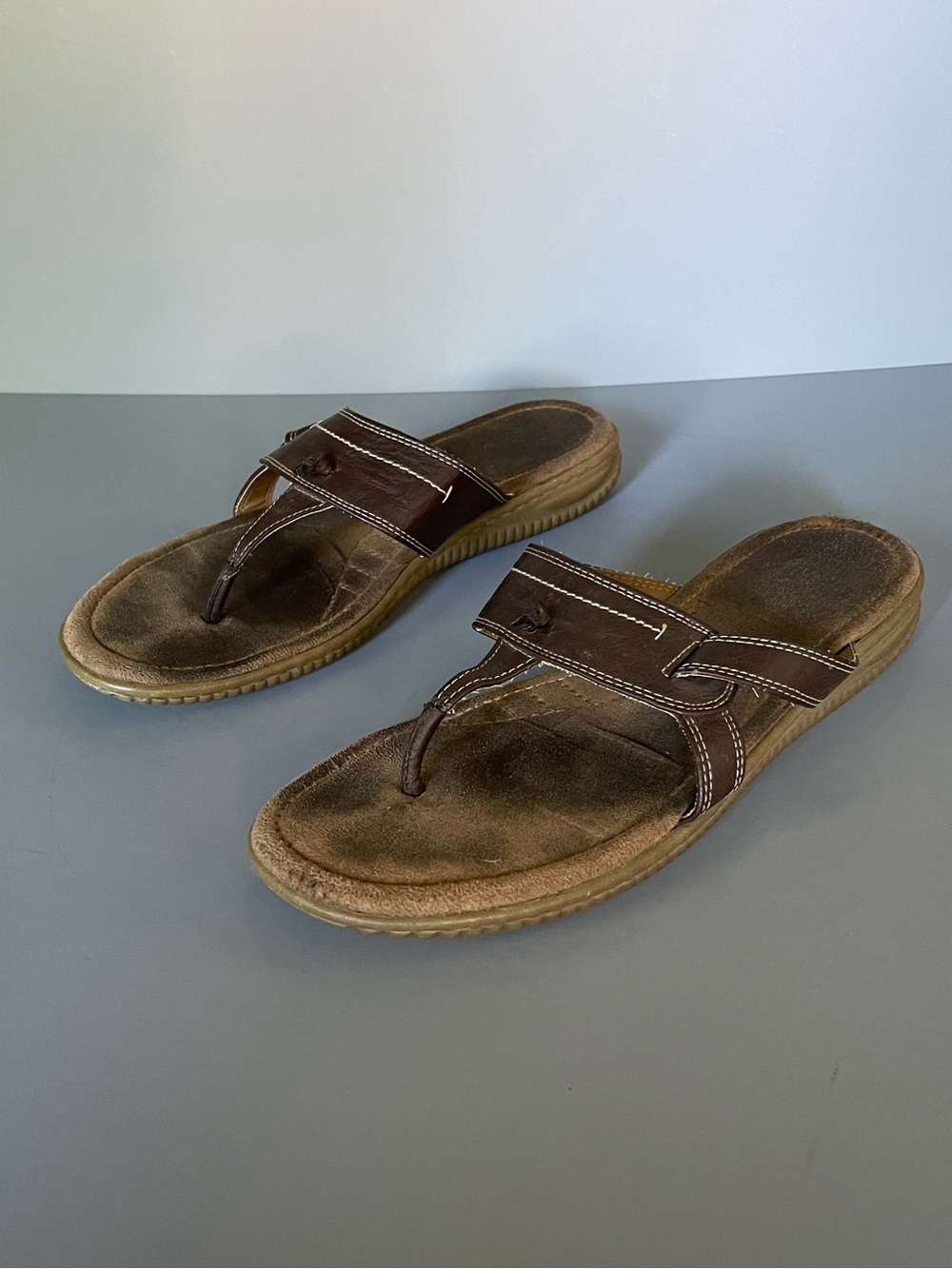 Route 66 Bobbie Brown Vintage Flat Boho Sandal 9.5 Western Faux Leather Rugged